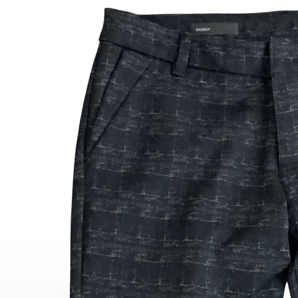 Kut form the Kloth Stefany Printed Skinny Pants Size 6P - Picture 4 of 7